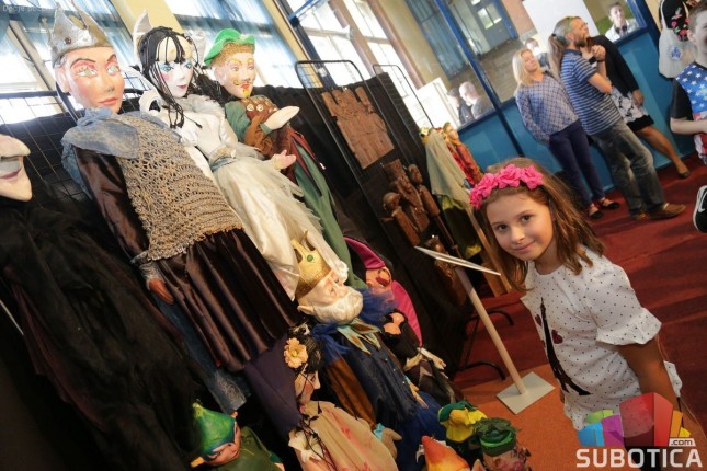 Izložena dragocena kolekcija lutaka iz pet predstava