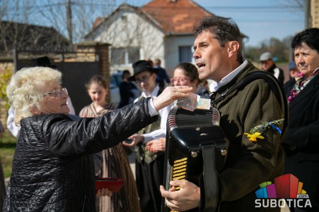 U Bajmoku sačuvan običaj polivača na Vodeni ponedeljak