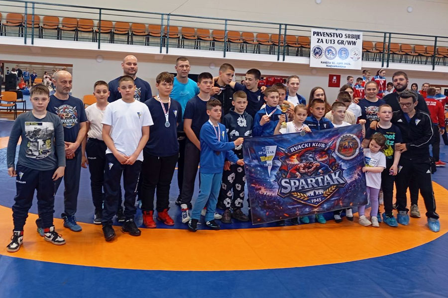Rvanje: Spartak blistao u Kanjiži i Somboru – dve bronze u ekipnom plasmanu i pregršt medalja