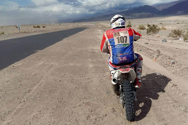 Sagmajster hrabro i odlučno vozi do kraja!