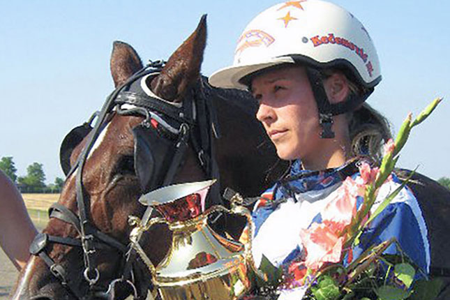 Monika Kečenović broji uspehe u konjičkom sportu