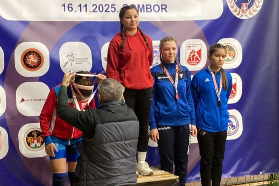 Rvanje: Četiri medalje za Spartak na Prvenstvu Srbije