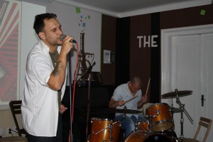 Nastupi bendova Stuttgart online i Ljudske potrebe