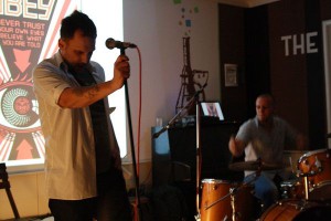 Nastupi bendova Stuttgart online i Ljudske potrebe