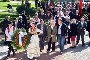 Obeležavanje Dana oslobođenja Subotice - polaganje venaca na spomenik