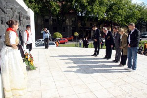 Obeležavanje Dana oslobođenja Subotice - polaganje venaca na spomenik