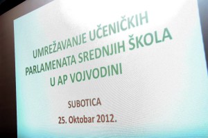 Umrežavanje učeničkih parlamenata srednjih škola