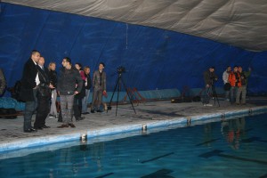 Postavljanje zaštitnog balona na bazen u Dudovoj šumi