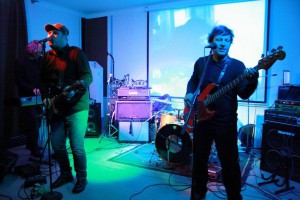 Koncert bendova "Nebo je crveno" i "Kazna za uši"