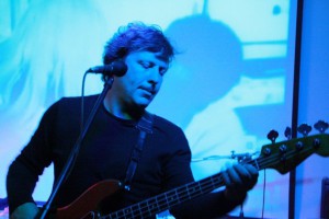 Koncert bendova "Nebo je crveno" i "Kazna za uši"