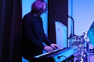 Koncert bendova "Nebo je crveno" i "Kazna za uši"