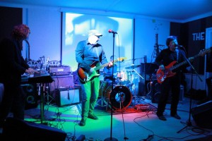 Koncert bendova "Nebo je crveno" i "Kazna za uši"