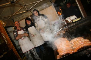 Doček Nove godine na Gradskom trgu -  Henrietta Der i grupa "Sugarloaf"