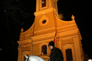 Osveštanje i paljenje badnjaka na Trgu