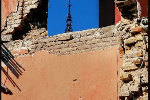 Narodno pozorište u odmakloj fazi rušenja (album za podsećanje)