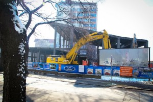 Pripreme za rušenje betonskog skeleta