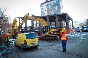 Pripreme za rušenje betonskog skeleta