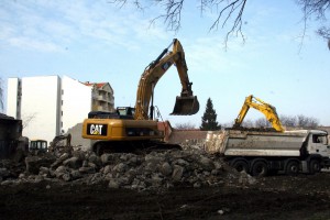 Srušen skelet kod Otvorenog univerziteta