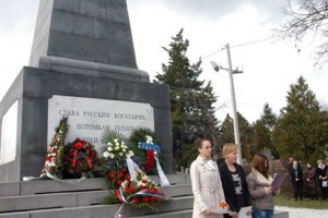 Ambasador Ruske federacije položio venac na spomenik Sovjetskim oslobodiocima