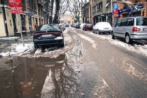 Topi se sneg, više temperature "čiste" puteve