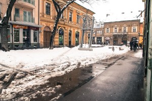 Snežna patrola (sneg i pada i topi se)