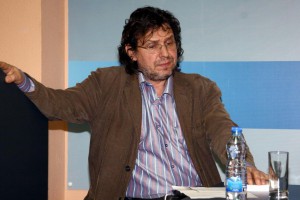 Tribina Politea: „Ogledi o skrivenoj strani stvari“