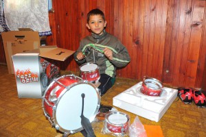 Nova akcija "Srce za decu": Ceca Kitić posetila porodice Vukotić i Kuktin (foto: Oliver Bunić)