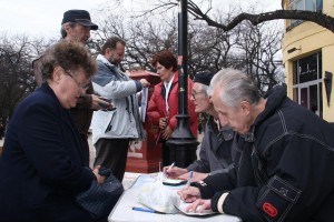 Potpisivanje peticije Udruženja građana "Solidarnost"