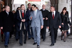 Poseta Bojana Pajtića i Ištvana Pastora gradilištu Narodnog pozorišta