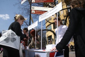 SNS, potpisivanje peticije protiv vojvođanske deklaracije