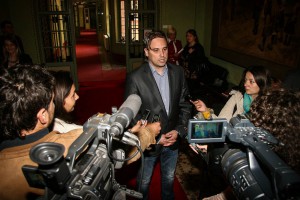 Uručivanje Ugovora o finansiranju i sufinansiranju programa i projekata u oblasti omladinskog sektora