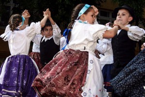 Koncert "Igrom do prijateljstva"