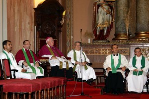 Svečano večernje i polaganje venaca na spomenik Risaru