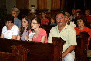 Svečano večernje i polaganje venaca na spomenik Risaru