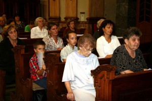 Svečano večernje i polaganje venaca na spomenik Risaru