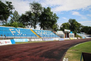 Uređivanje stadiona pred početak sezone fudbalskog prvenstva
