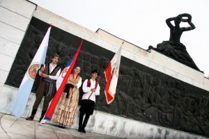 Polaganje venaca na Spomenik žrtvama fašizma