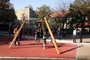 Otvaranje dečjeg igrališta na Radijalcu