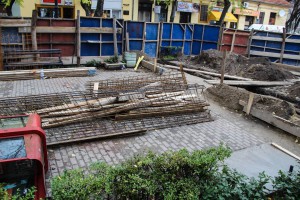 Radovi na izgradnji novog spomenika Deže Kostolanjiju