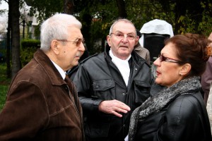 Polaganje venaca na spomenik "Balada vešanih"