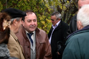 Polaganje venaca na spomenik "Balada vešanih"