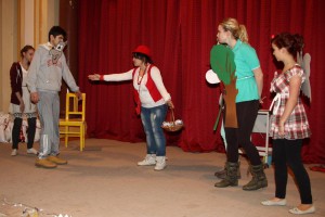 Rotaract akcija podele novogodišnjih paketića deci