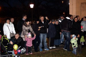 Badnji dan - kulturno-umetnički program, paljenje badnjaka i narodno veselje