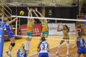 Odbojka (Ž): Spartak - Smeč 5