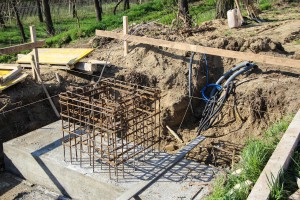 Radovi na postavljanju stubova za semafor