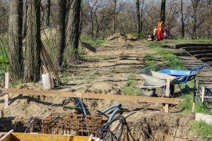 Radovi na postavljanju stubova za semafor
