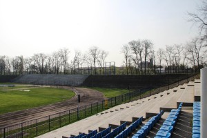 Postavljanje stubova i noseće konstrukcije za semafor