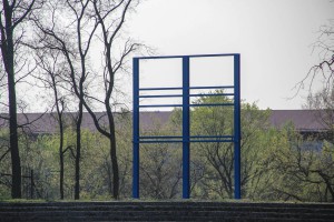 Postavljanje stubova i noseće konstrukcije za semafor