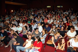 Standup show "Komedija s'nogu"