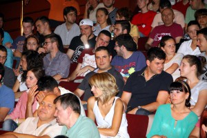 Standup show "Komedija s'nogu"